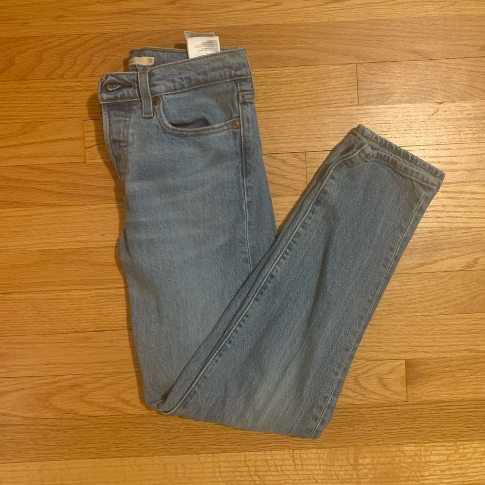 Levi Premium Wedgie Fit Ankle Women’s Jeans Size 25